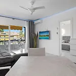 Fabulous One Bedroom Flat With Pool At The Golden Mile