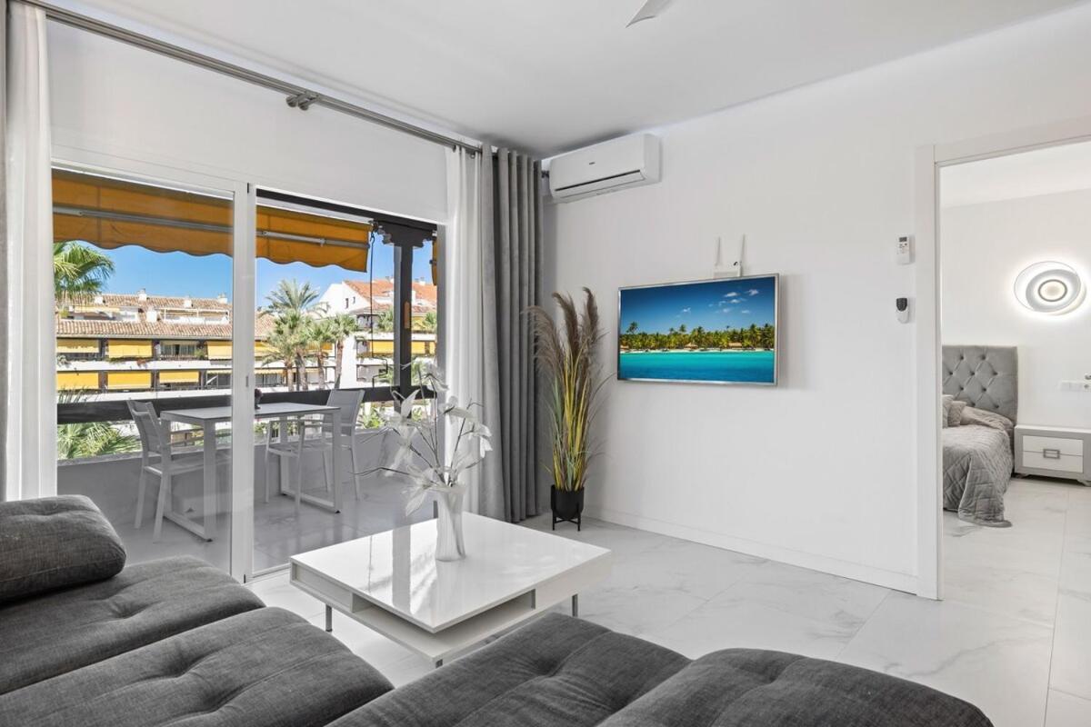 Fabulous One Bedroom Flat With Pool At The Golden Mile Marbella