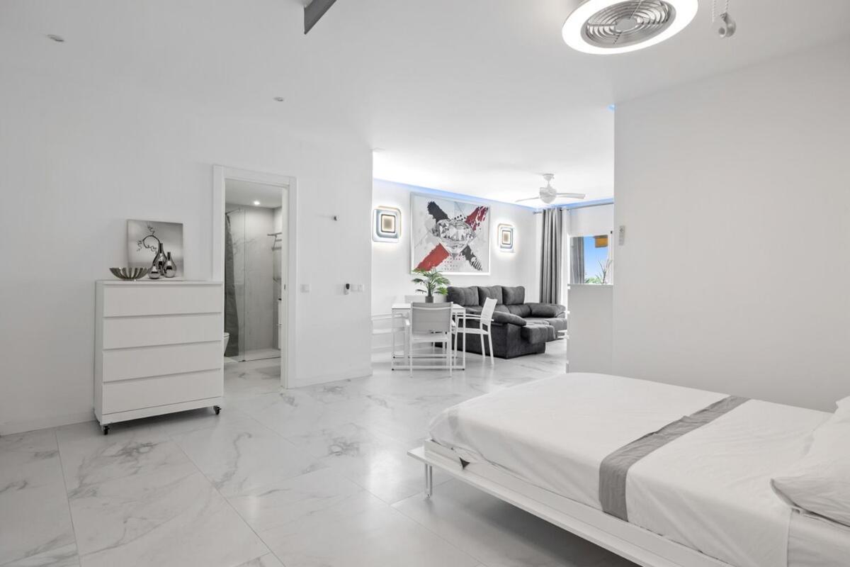 Apartment Fabulous One Bedroom Flat With Pool At The Golden Mile *