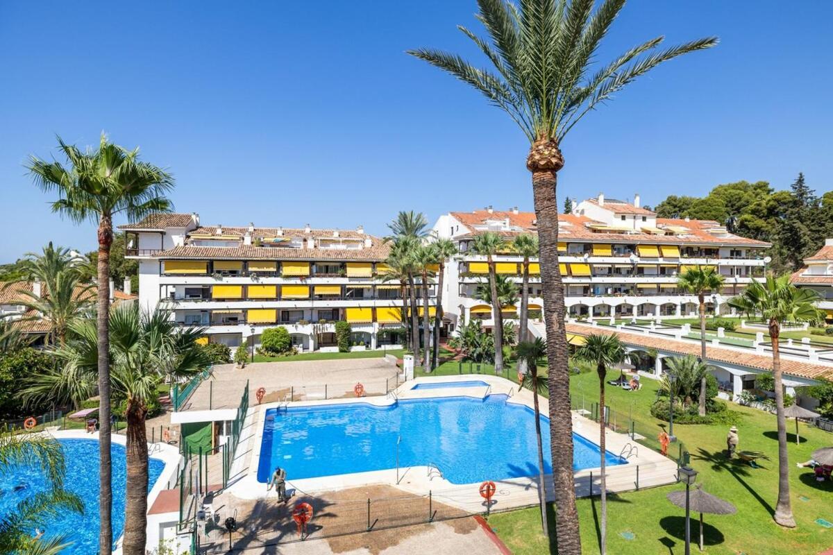 Apartment Fabulous One Bedroom Flat With Pool At The Golden Mile