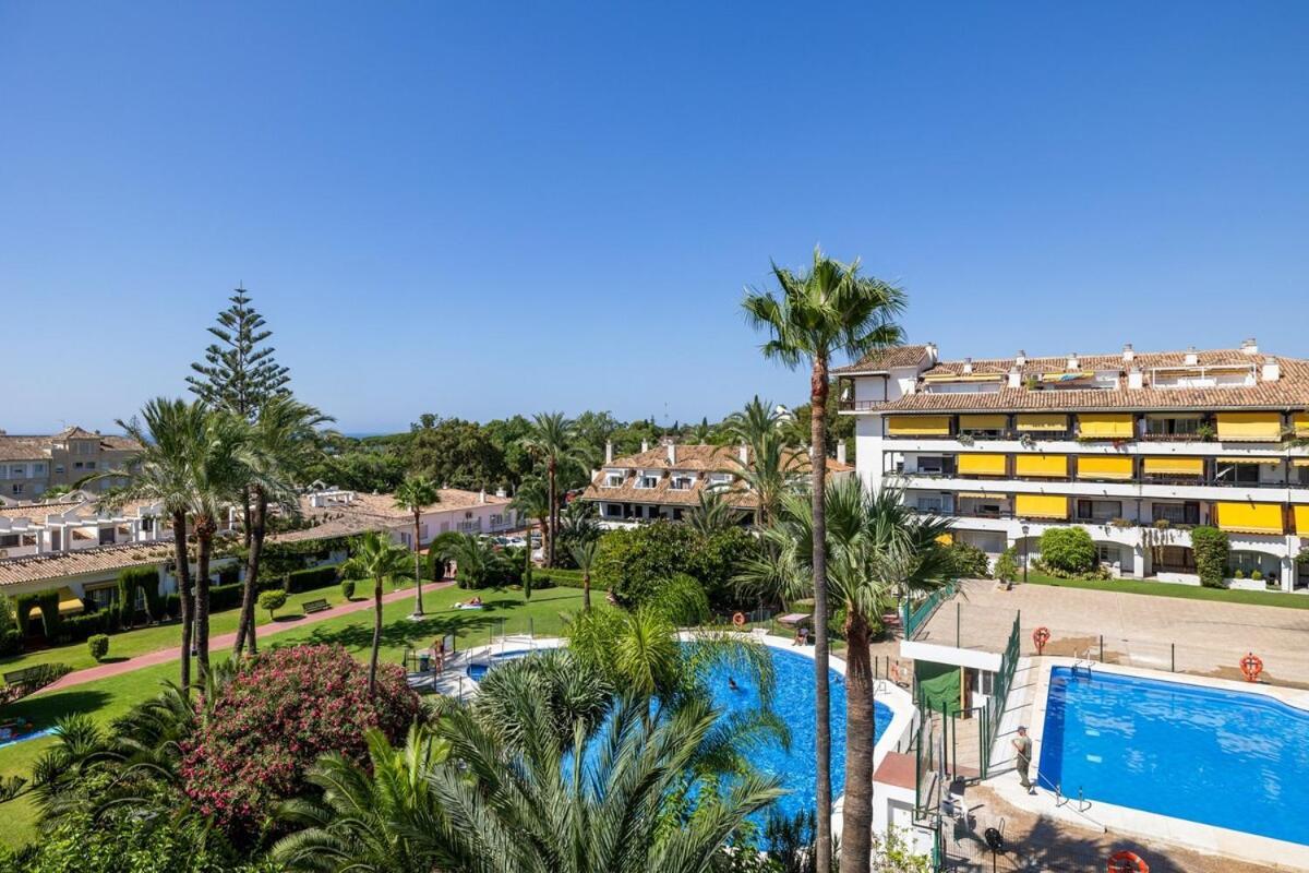 Apartment Fabulous One Bedroom Flat With Pool At The Golden Mile *