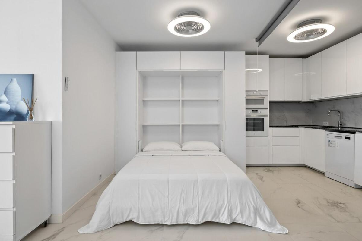 Apartment Fabulous One Bedroom Flat With Pool At The Golden Mile Marbella